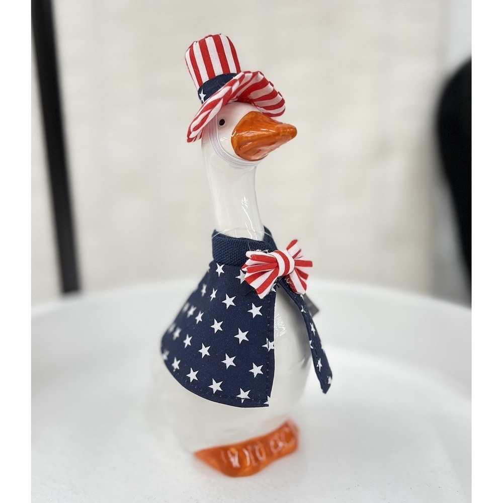 Patriotic Goose Figurine 7.75" H x 3.25" W x 4" D - Picture 1 of 5